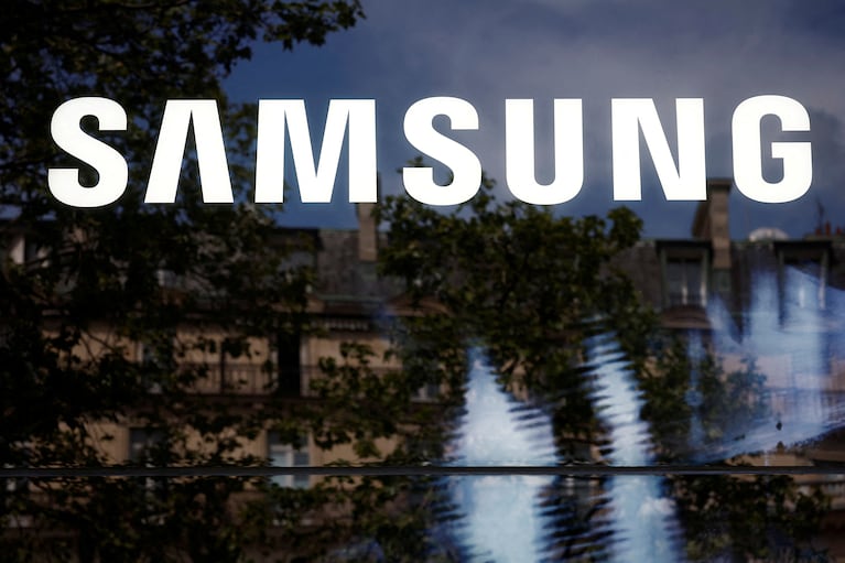 Samsung está extendiendo las capacidades de IA del Galaxy S24 a modelos anteriores como el Galaxy S22 y las tabletas Galaxy Tab S8.
