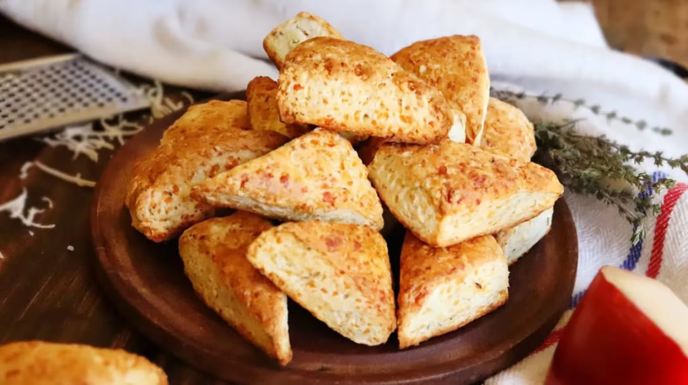 Scones de queso: Un bocadito irresistible para saborear en casa