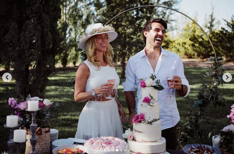 Se conocieron las fotos oficiales del casamiento de Nicole Neumann y Manu Urcera: amor al aire libre