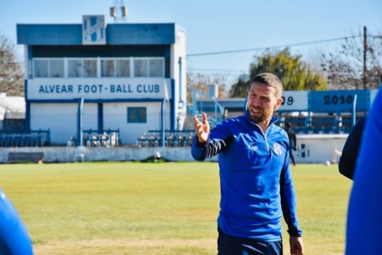 Se supo qué hace el Papu Gómez mientras la Selección Argentina está en Beijing