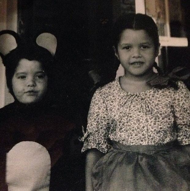 Sebastián Ortega y su hermana Julieta, de chiquitos.  (Foto: Instagram)