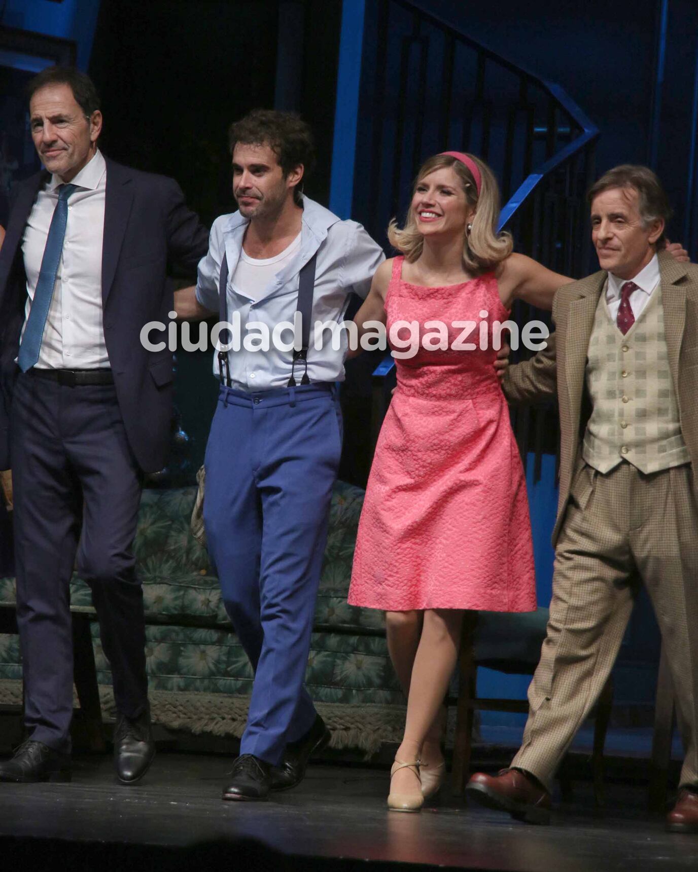 Seefeld, Cabré, Laurita y Gonzalo Urtizberea en el estreno de Departamento de Soltero. (Foto: Movilpress)