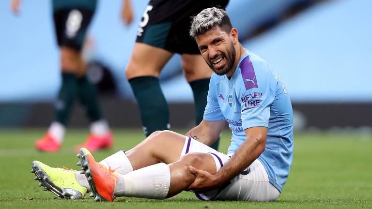 Sergio Agüero será operado esta semana en Barcelona por una lesión