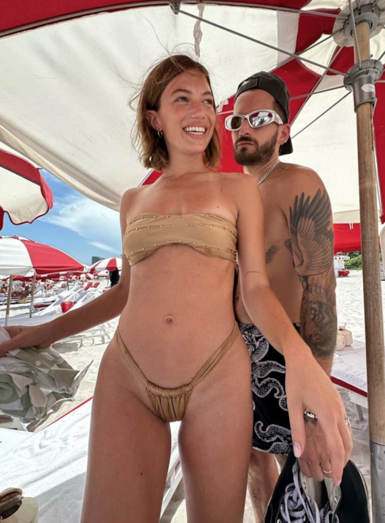 Stefi Roitman impactó con una microbikini dorada desde las playas de Miami: "El sudor es total"