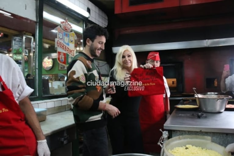 Susana Giménez y Sebastián Yatra aparecieron de sorpresa en una pizzería: las fotos del divertido momento