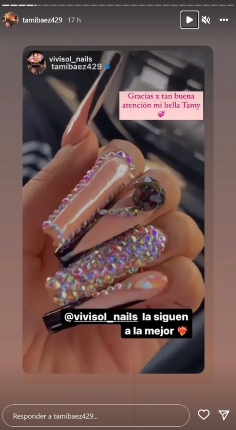 Tamara Báez, la novia de L-Gante, impactó con su llamativo diseño de uñas esculpidas