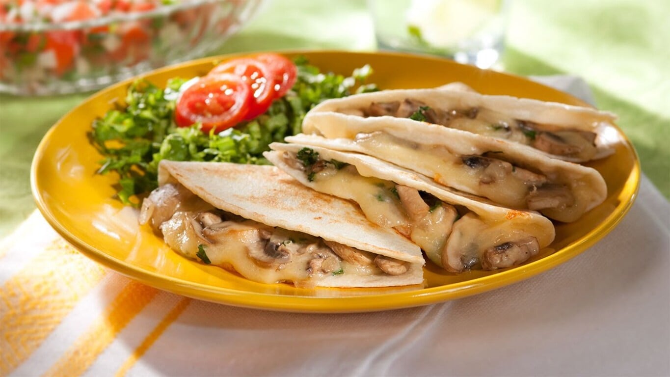 Te resuelve una comida en minutos: Quesadillas