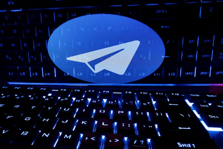 Telegram ha abordado una vulnerabilidad de día cero en su aplicación de escritorio para Windows, la cual permitía eludir las advertencias de seguridad del sistema. 




