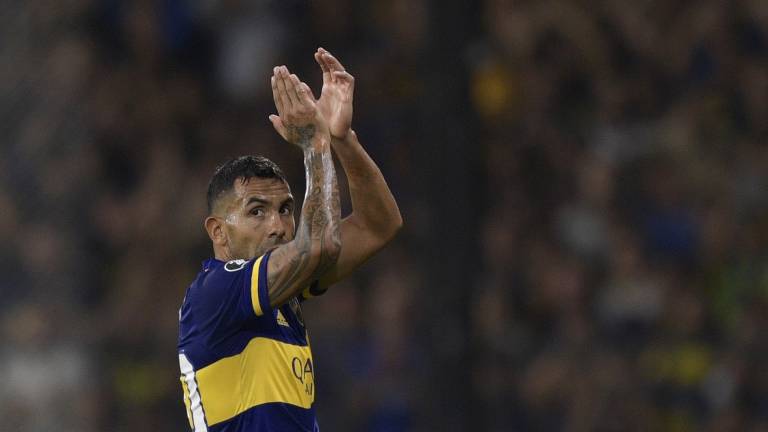 Tevez, en contra de la vuelta del fútbol: Hay gente que se está muriendo, no es el momento