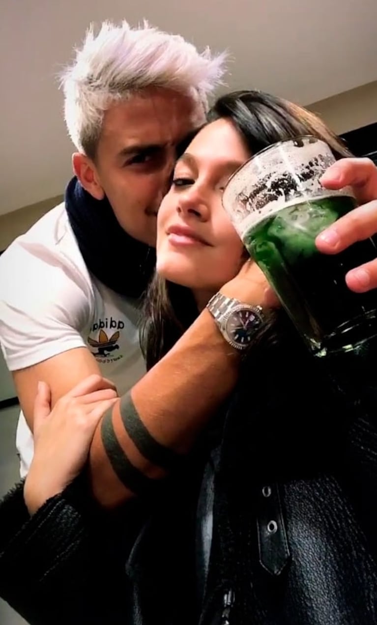 Tiernas imágenes de Oriana Sabatini junto a Paulo Dybala, mimosos en una cena en Córdoba