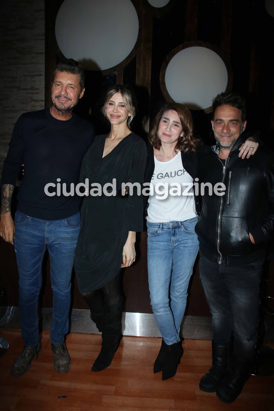 Tinelli, Guillermina, Bertuccelli, Vicentico y más invitados en el festejo (Fotos: Movilpress). 