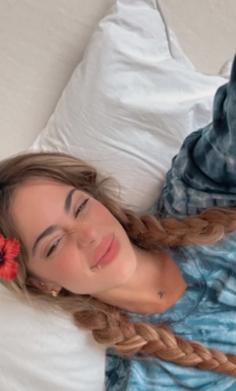 Tini con cabello largo.