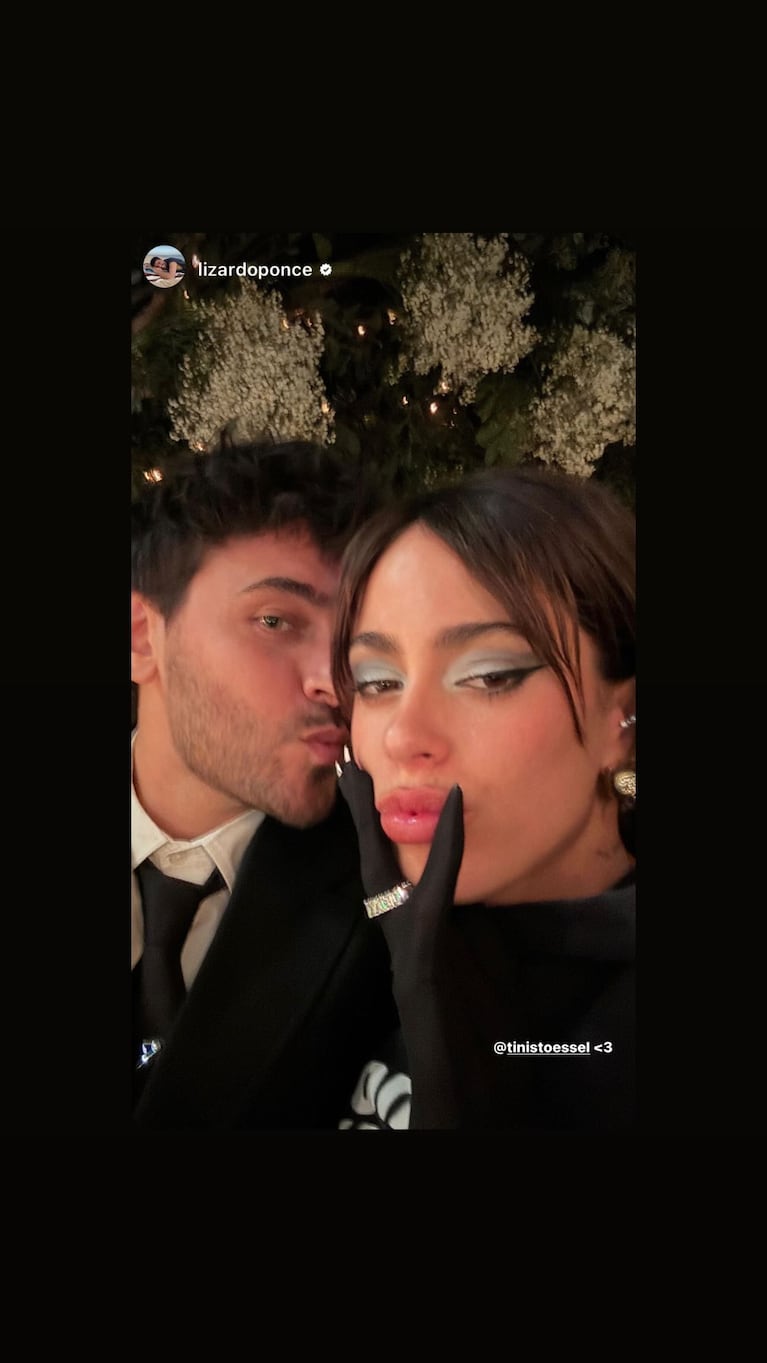 Tini con Lizardo Ponce en la fiesta de casamiento de Sabatini y Dybala.