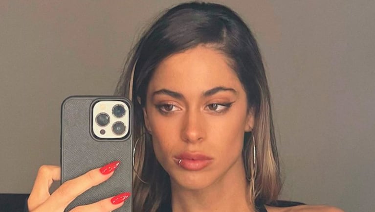 Tini Stoessel lució un piercing en su zona más íntima e hizo estallar las redes sociales.