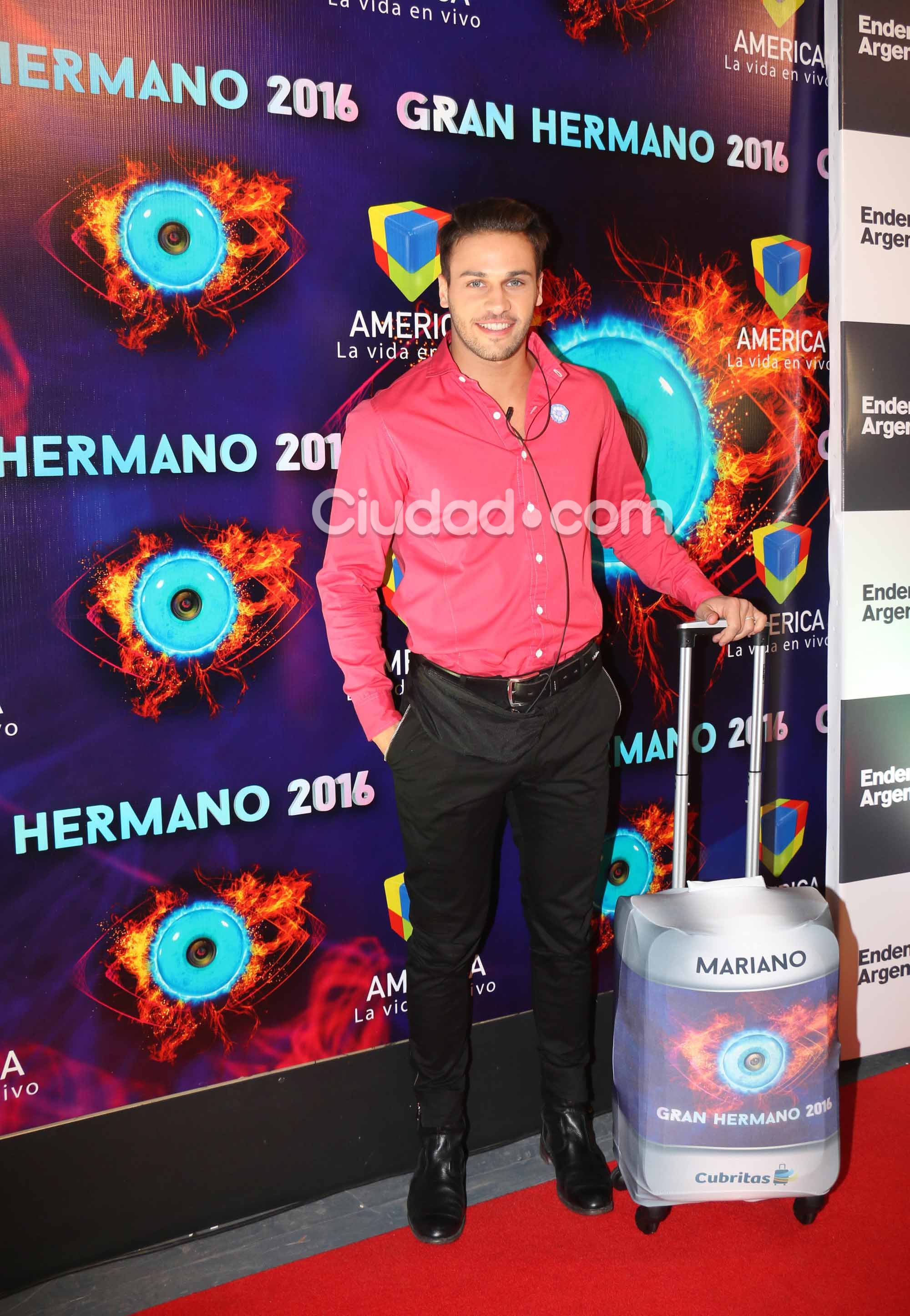 Todos los looks de los famosos y los participantes en la gala de GH 2016. (Foto: Movilpress)