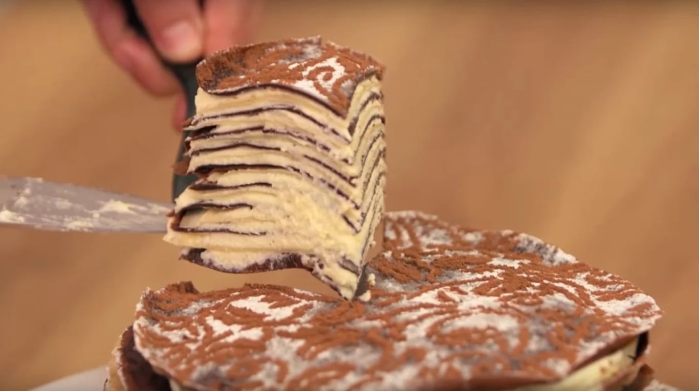 Torre de panqueques blancos y negros: hace este postre perfecto con una receta fácil 