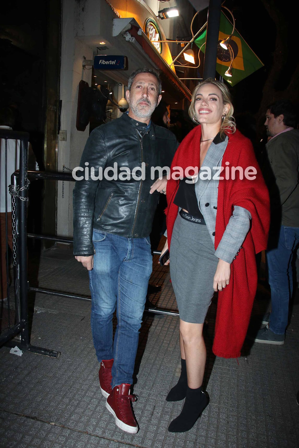 Turco Naim y Emilia Attias en el cumpleaños de Lali Espósito. (Foto: MovilPress)