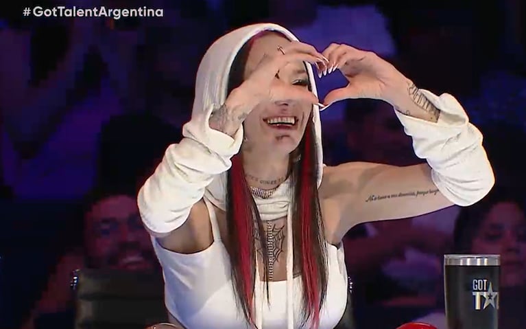 Un participante de Got Talent Argentina avergonzó a La Joaqui al recordar su pasado