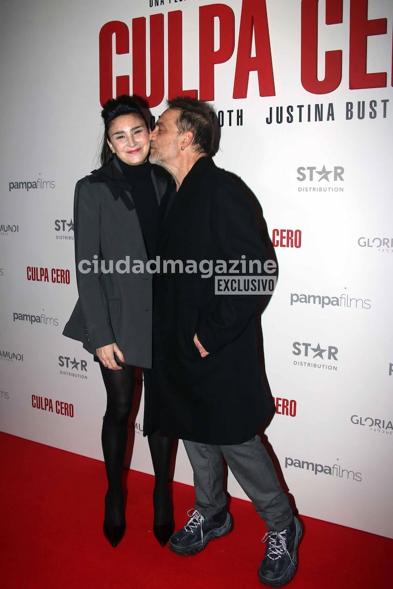 Valeria Bertuccelli y Vicentico en el estreno de su película, Culpa Cero (Foto: Movilpress).