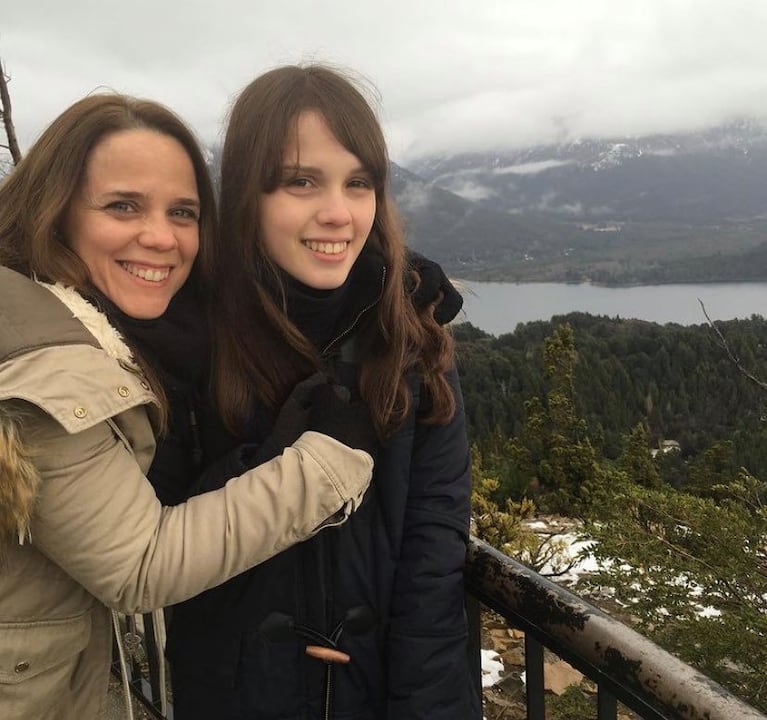 Valeria Britos y su hija Camille