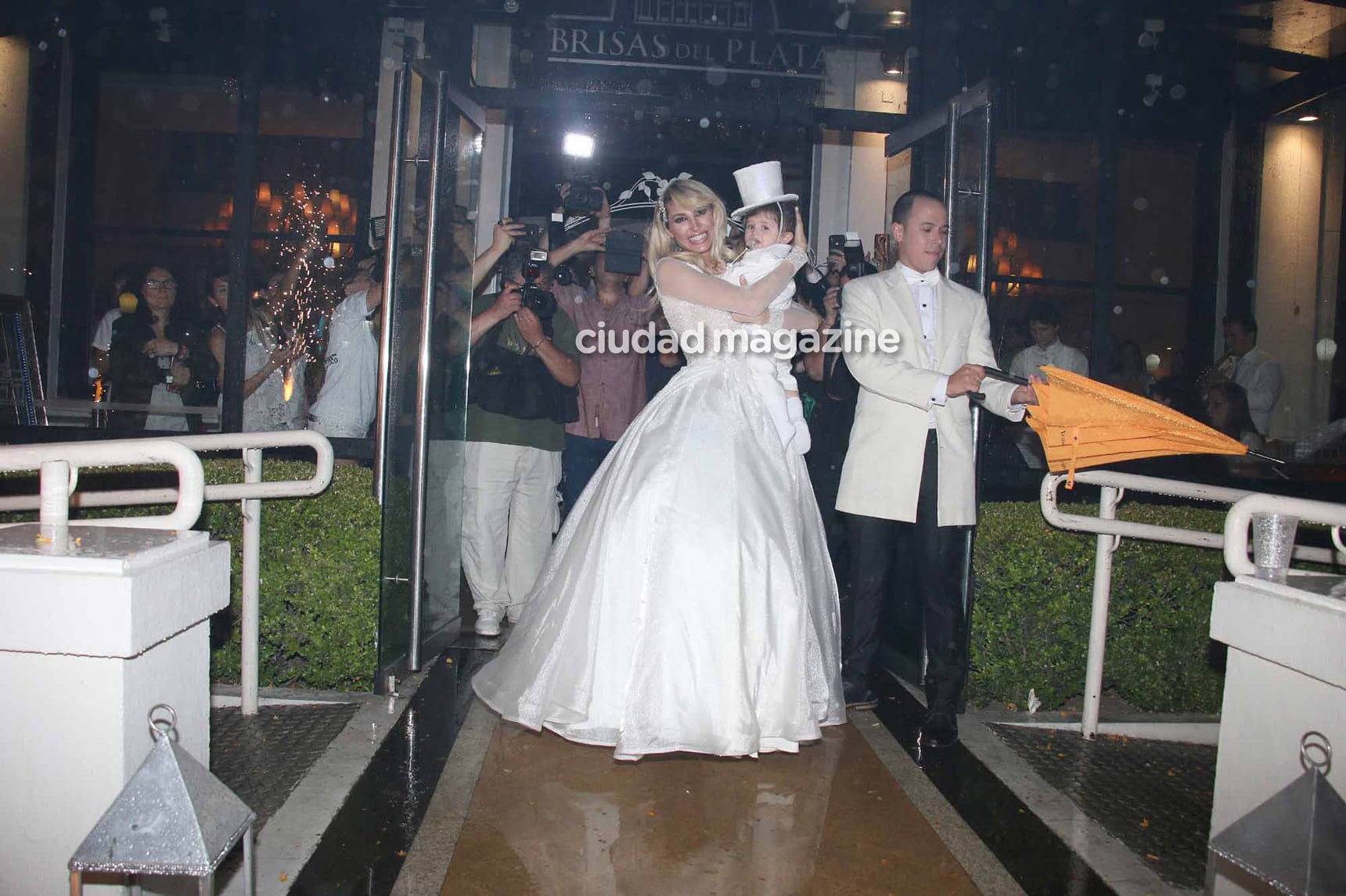 Vicky Xipolitakis en el cumpleaños de Salvador Uriel. (Foto: Movilpress)