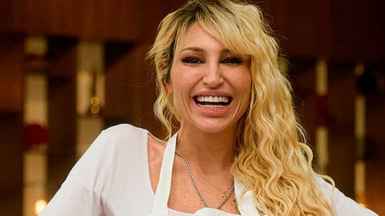 Vicky Xipolitakis estaría de novia con un empresario desde marzo: Él se separó de su esposa para estar con ella