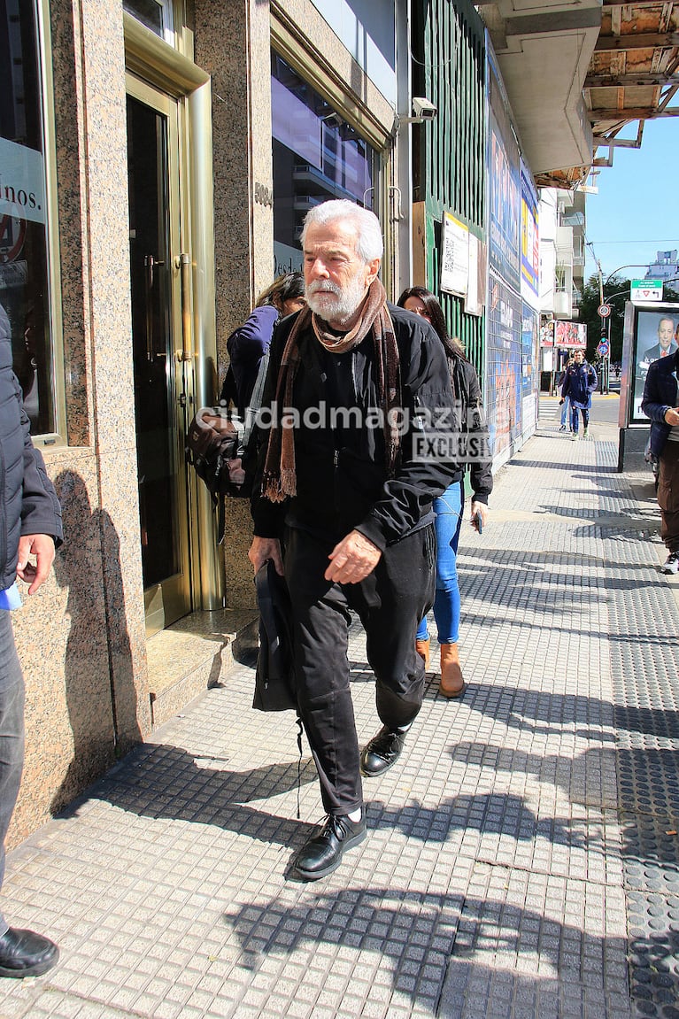 Víctor Laplace despidió a Selva Alemán (Foto: Movilpress).