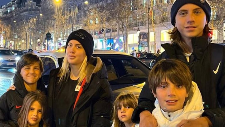 Wanda Nara compartió el divertido álbum de fotos jugando con sus hijos a orillas del Sena.