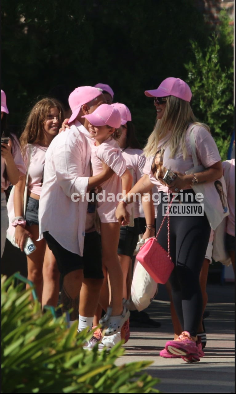 Wanda Nara de festejo en un parque de diversiones de Tigre. (Foto: Movilpress)