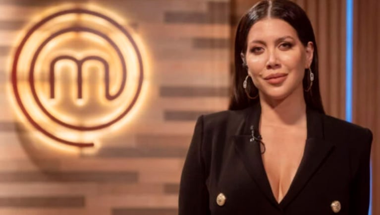 Wanda Nara eligió un sensual look total black para su debut en MasterChef.