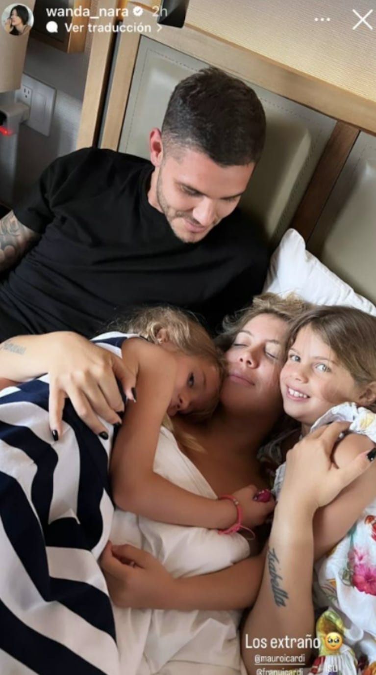 Wanda Nara les dedicó a Mauro Icardi y sus hijas un dulce posteo con foto familiar incluida: "Los extraño"