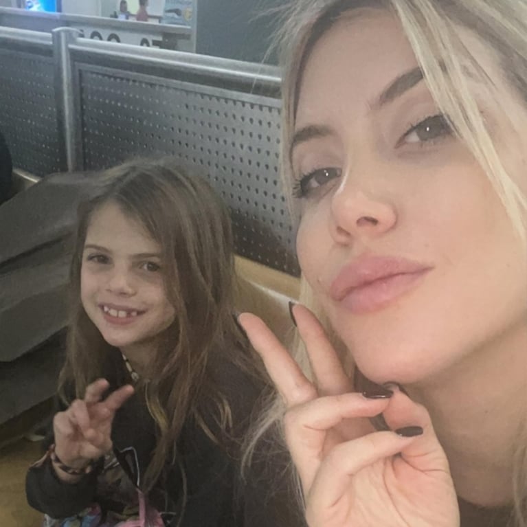 Wanda Nara viajó a Londres con sus hijos tras separarse de Mauro Icardi: "Vacaciones de Halloween"