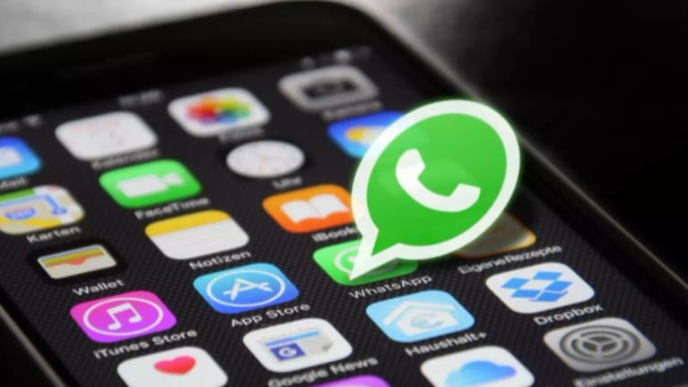 WhatsApp ha añadido una nueva funcionalidad a los chats grupales. Ahora, los usuarios pueden visualizar información adicional sobre los grupos.
