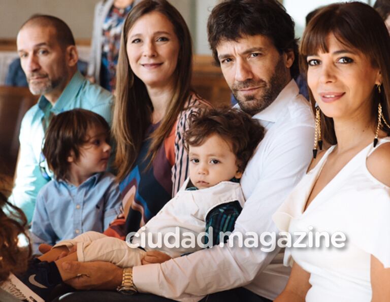 Ximena Capristo y Gustavo Conti bautizaron al pequeño Félix (Fotos: Álbum personal).