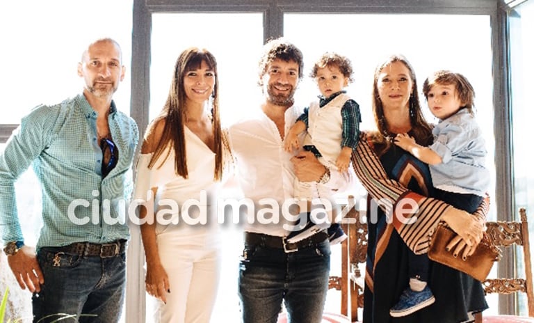 Ximena Capristo y Gustavo Conti bautizaron al pequeño Félix (Fotos: Álbum personal).