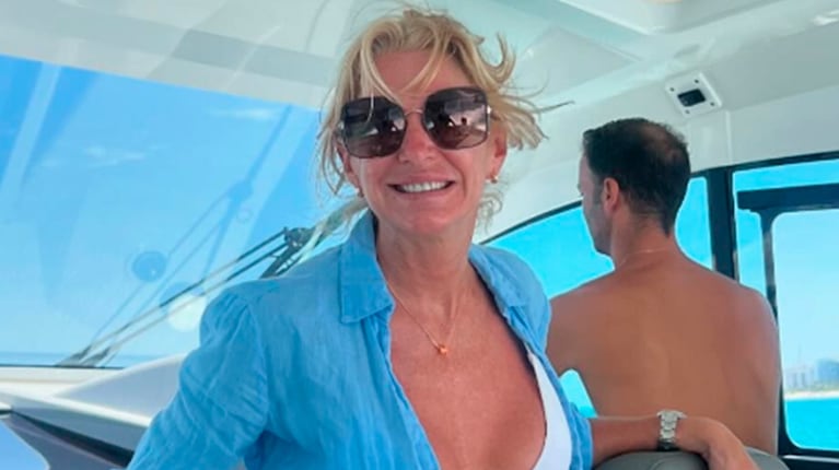 Yanina Latorre posó en bikini desde un yate e hizo explotar las redes.