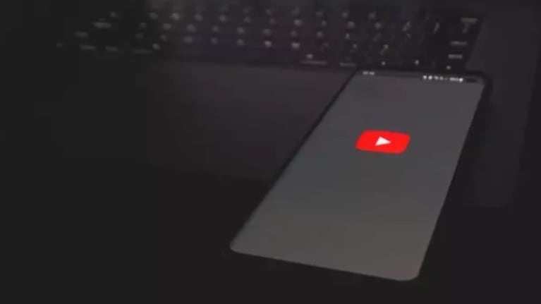 YouTube actualizará pronto su aplicación para iOS, solicitando a los usuarios sus preferencias para anuncios personalizados, conforme a las normativas de seguimiento de aplicaciones de iOS 14.

