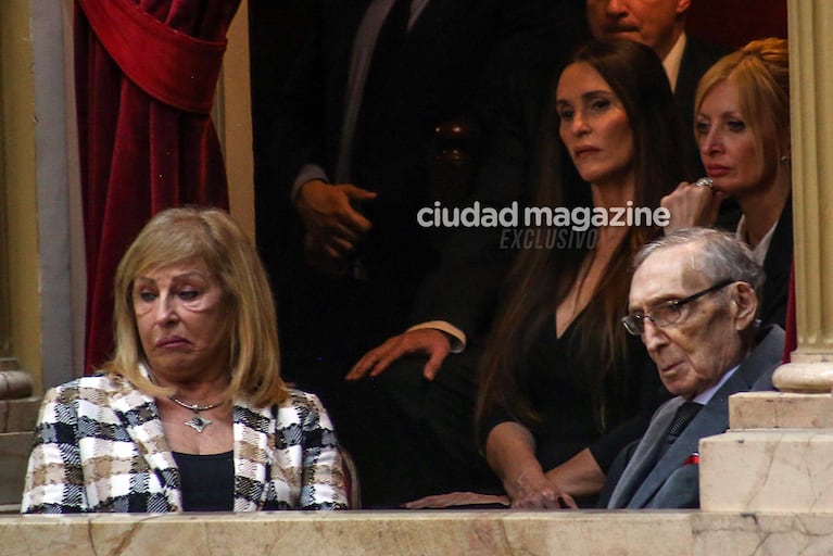 Yuyito González escuchó el discurso de Javier Milei en el Congreso (Fotos: Ramiro Souto)