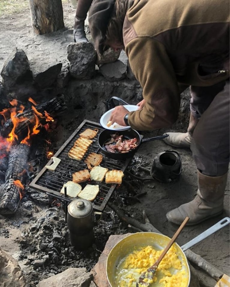 Zaira Nara y su "mañana campestre" en medio de la naturaleza, con Jakob von Plessen como chef: "¡Desayuno de montaña!"